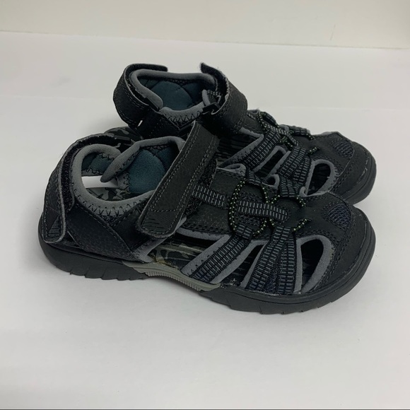 SONOMA | Size Kids Boys 12 | Gallop Black/Gray Flexible Fisherman Sandals - Picture 3 of 9